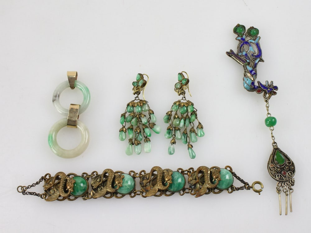 Group of Chinese Jadeite Items (1 of 8)