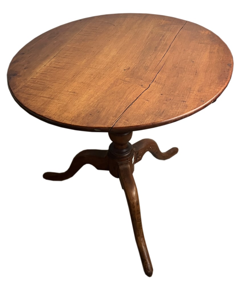 18thC Queen Anne Tilt-top Table with Tiger Maple Top (1 of 6)