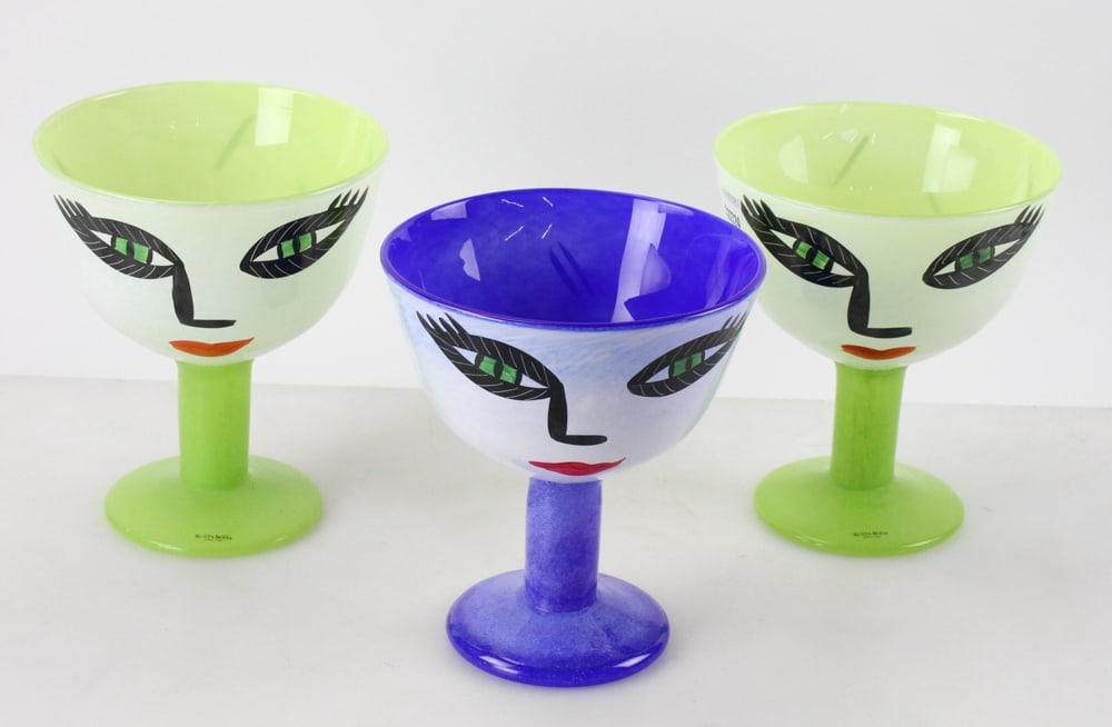 Kosta Boda "Open Minds" Footed Bowls, Ulrica Hydman-Vallien (1 of 16)