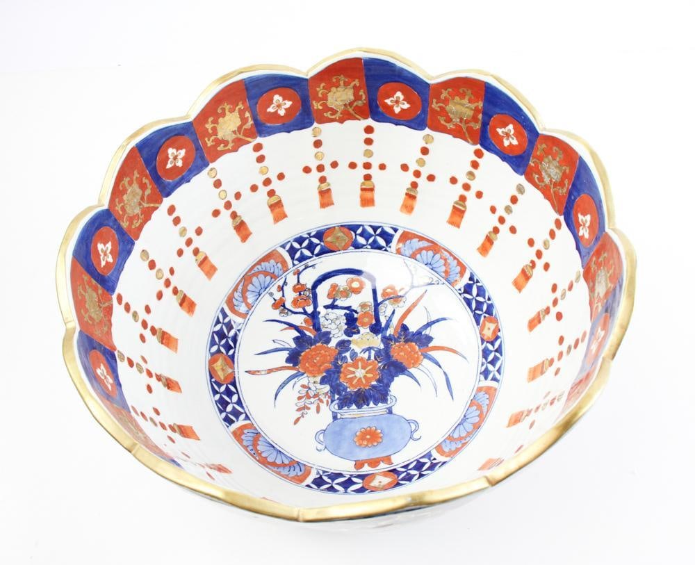 Large Japanese Imari Bowl (1 of 9)