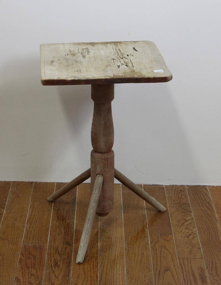 Early Country Stand (1 of 5)