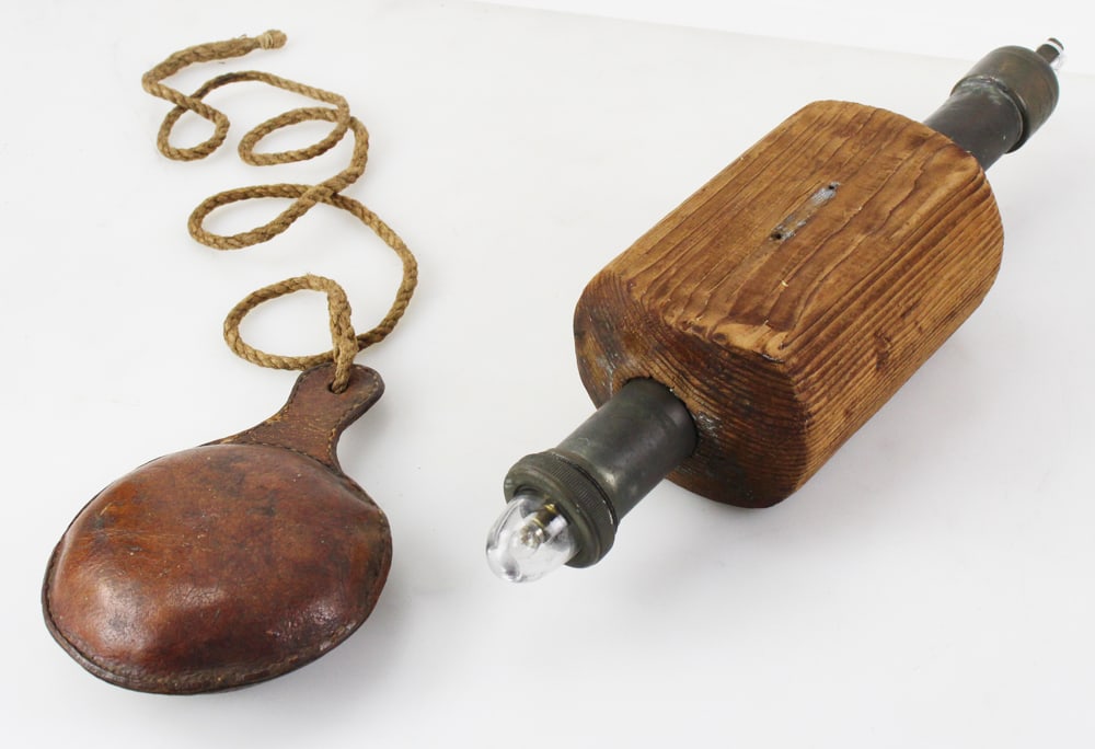 Antique Life Jacket Insert, Buoy Light (1 of 10)