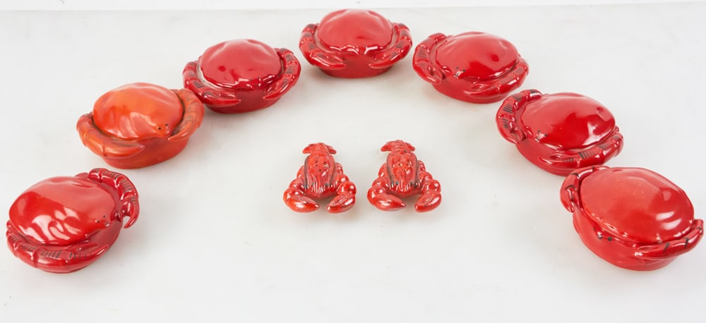 Covered Crab Dishes and Lobster Salt/Peppers (1 of 17)