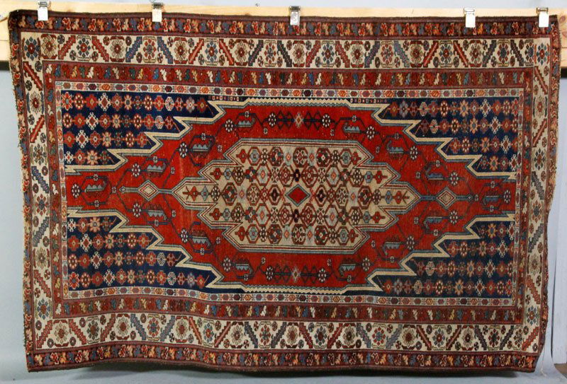 Fine Zin Zin Hamadan Rug: Fine old Zin Zin Hamadan rug, 4' 2" x 6' 3". Provenance: This collection of rugs is from a Nantucket Estate.