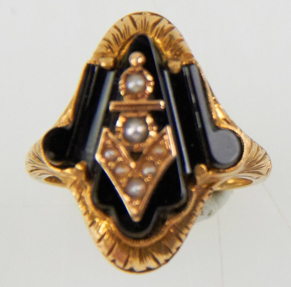 Ladies' 14k Yellow Gold, Onyx, and Pearl Victorian Ring: Ladies' 14k yellow gold, onyx, and pearl Victorian ring. Size 5. Approximately 4.70 grams TW. Provenance: Miami Beach, Florida collection. PLEASE NOTE: payment for silver, gold, jewelry, and coins mus