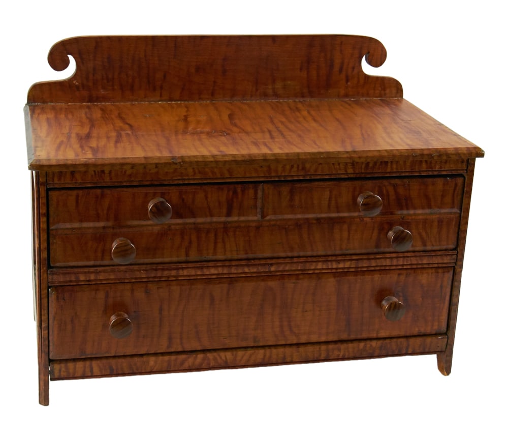 Vintage Miniature Chippendale-style Tiger Maple Chest (1 of 6)