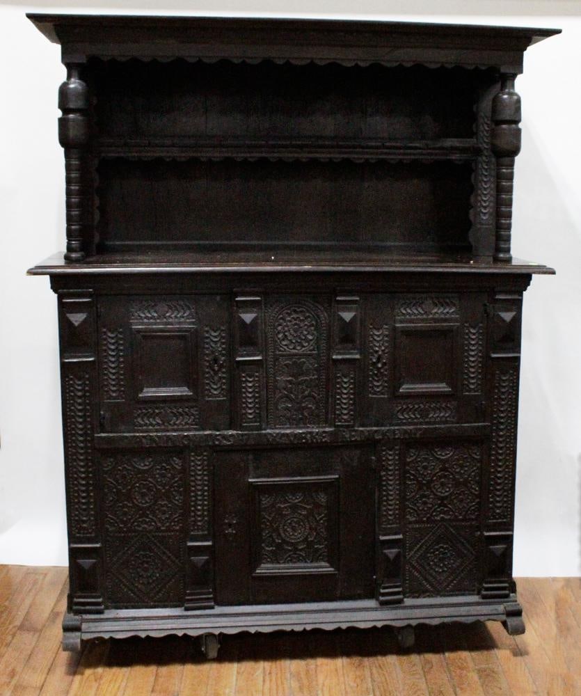 18thC Carved Oak 2-piece Cupboard (1 of 11)