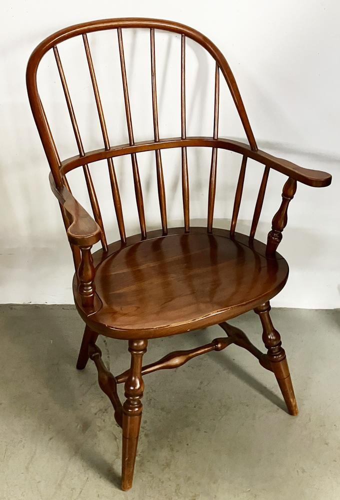 Stickley, Fayetteville, New York Windsor Chair (1 of 8)