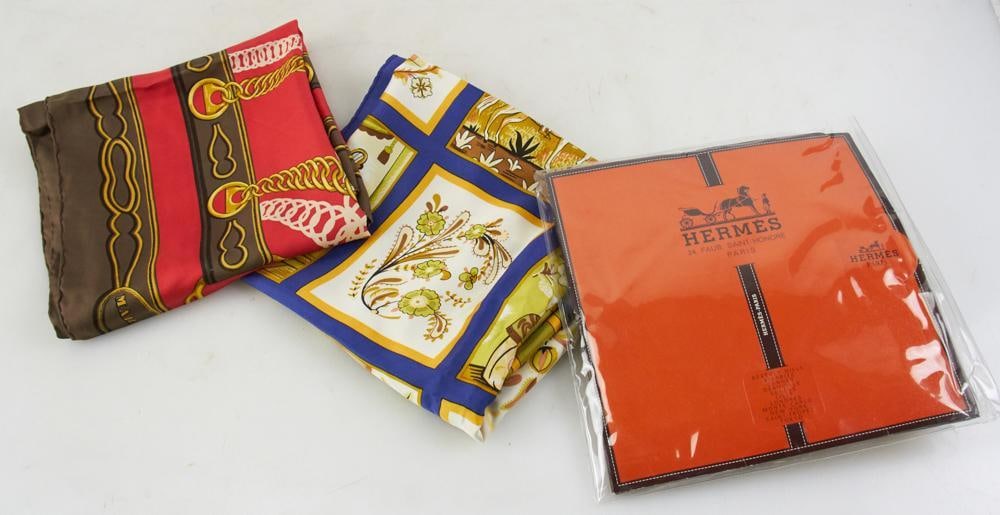 Two Hermes Silk Scarves with Chains Motif (1 of 8)