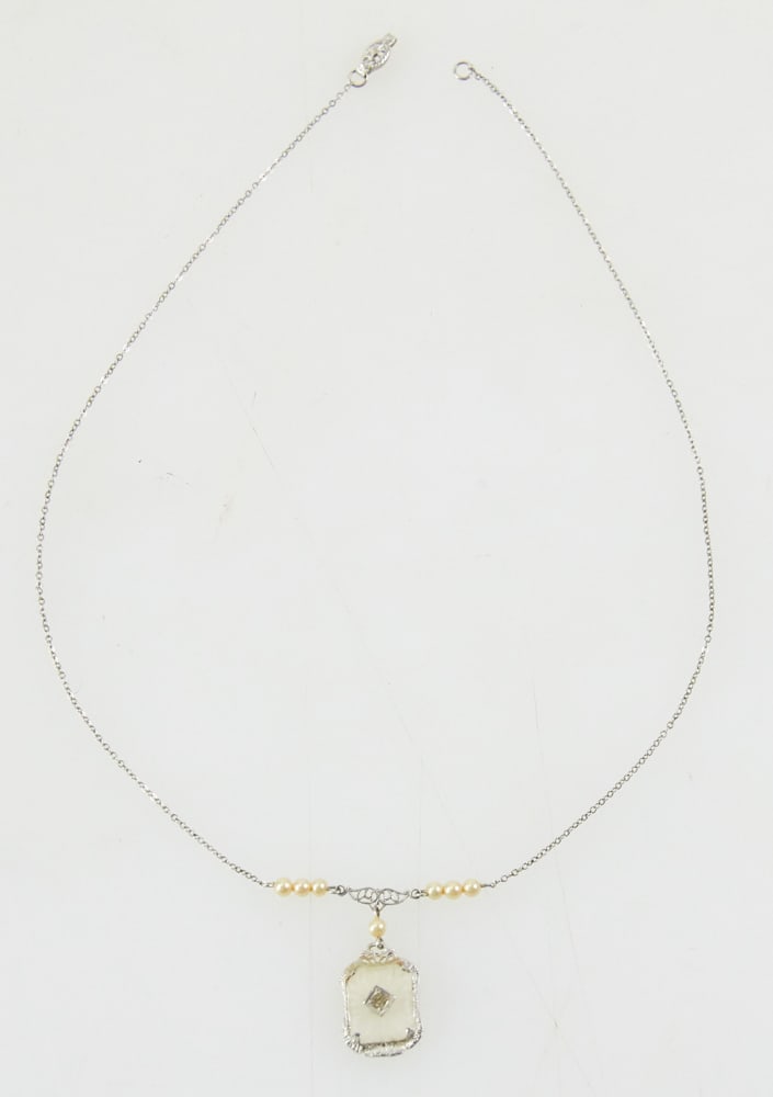 1920s Ladies' 10k Gold Pendant Necklace (1 of 6)