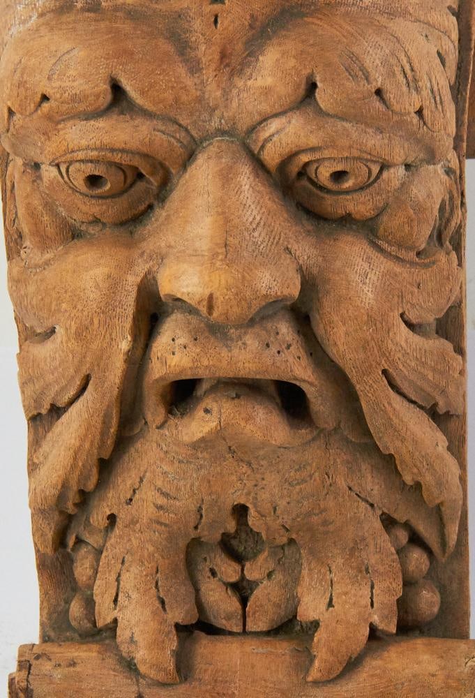 Griffin Face Wall Shelf - 2