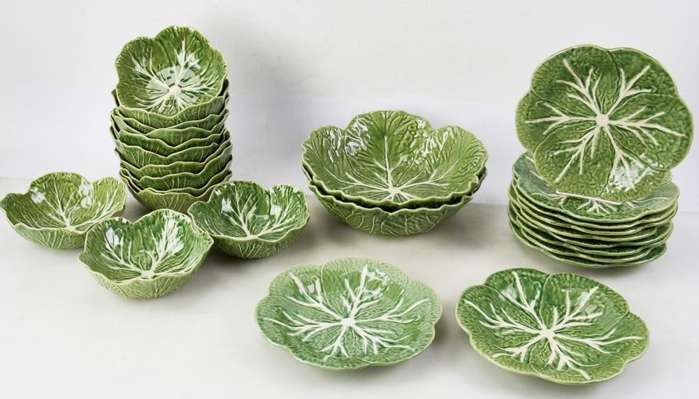 Green Lettuce Plate Set, Portugal, and Bowls (1 of 7)