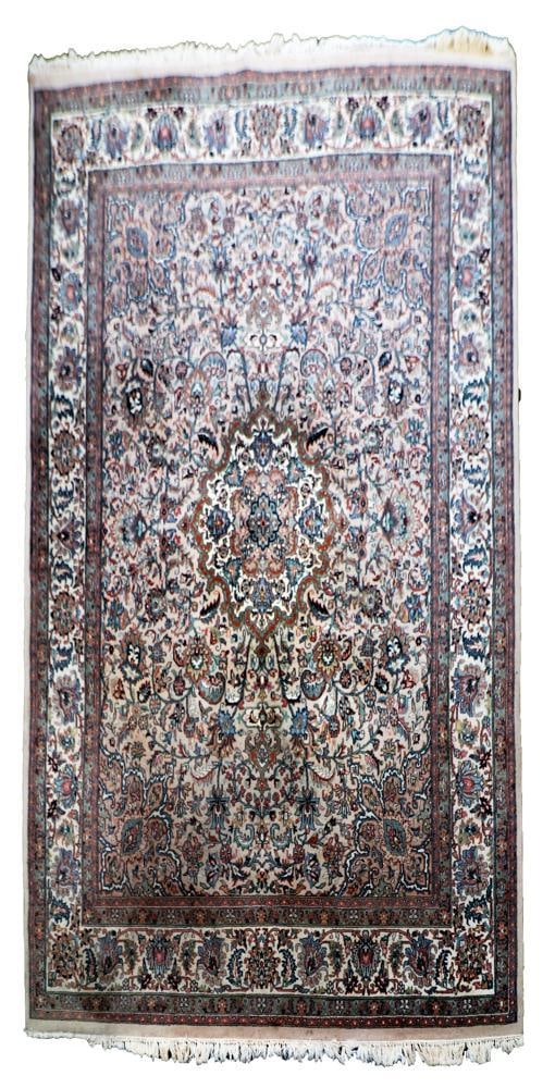 Indo-Tabriz Rug (1 of 6)