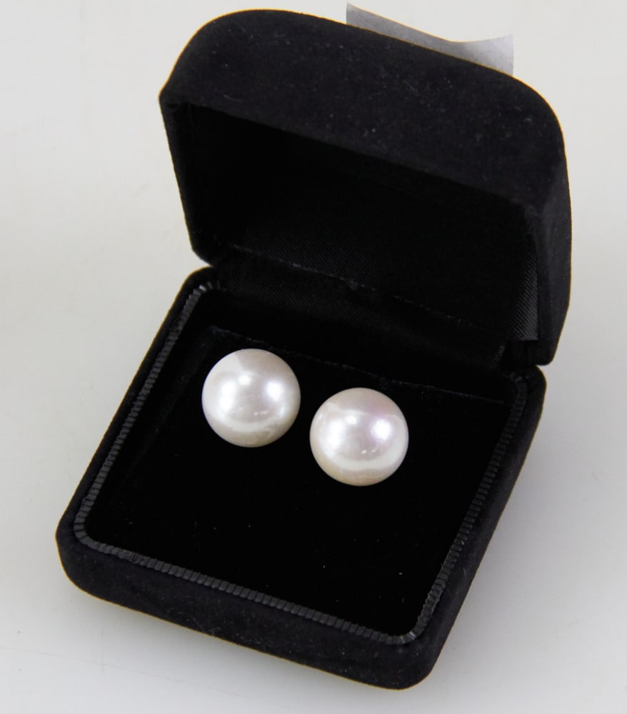 South Sea Pearl Earrings with 18k Gold Studs (1 of 6)