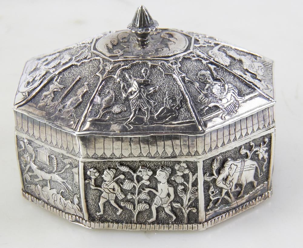 19thC Indian Sterling Silver Covered Box (1 of 15)