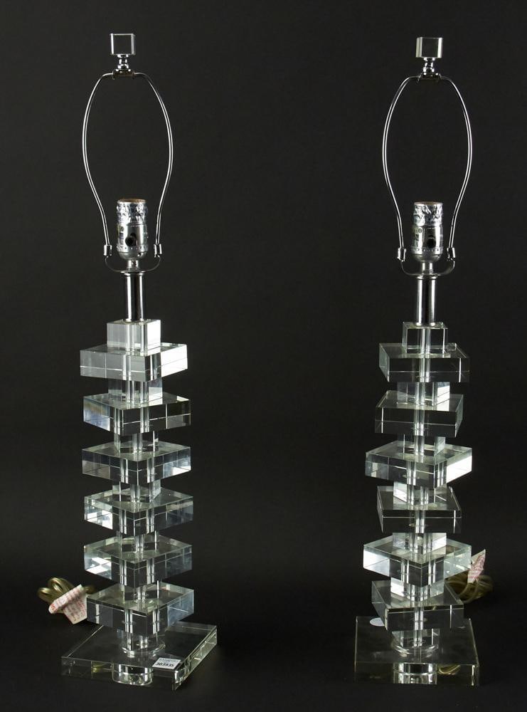 Pair of Mid-century modern Lucite Acrylic Table Lamps (1 of 3)