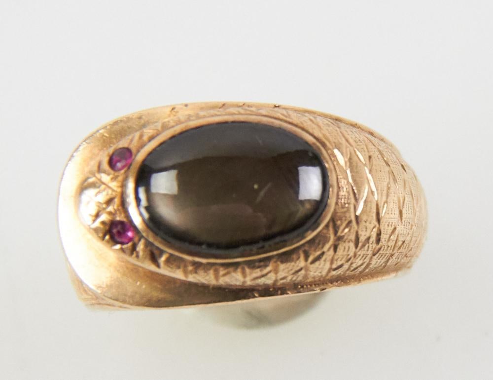 Man's 18k Gold Snake Design Ring (1 of 6)
