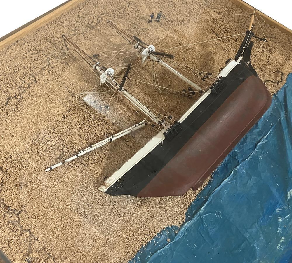 Cased Shipwreck, by Mitchell Comins - 5