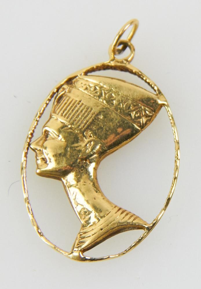 14k Gold Nefertiti Pendant (1 of 6)