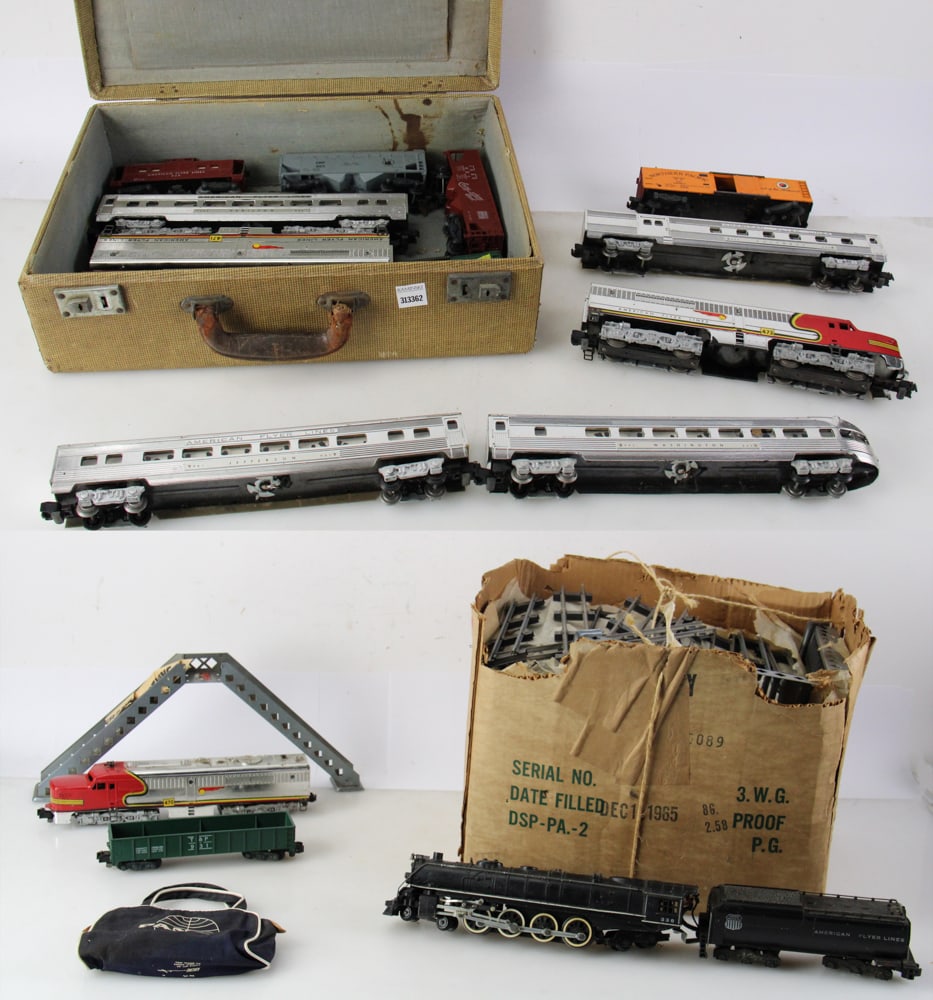 Vintage American Flyer Train Set and Track (1 of 13)