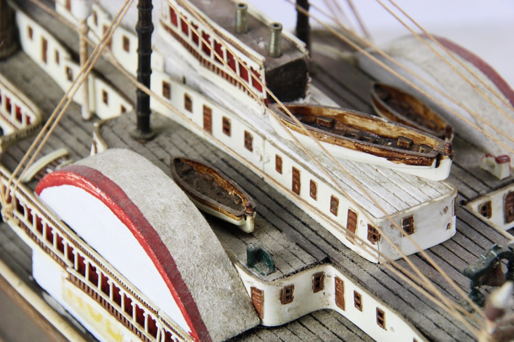 Robert E. Lee, Mississippi Steamboat Model - 7