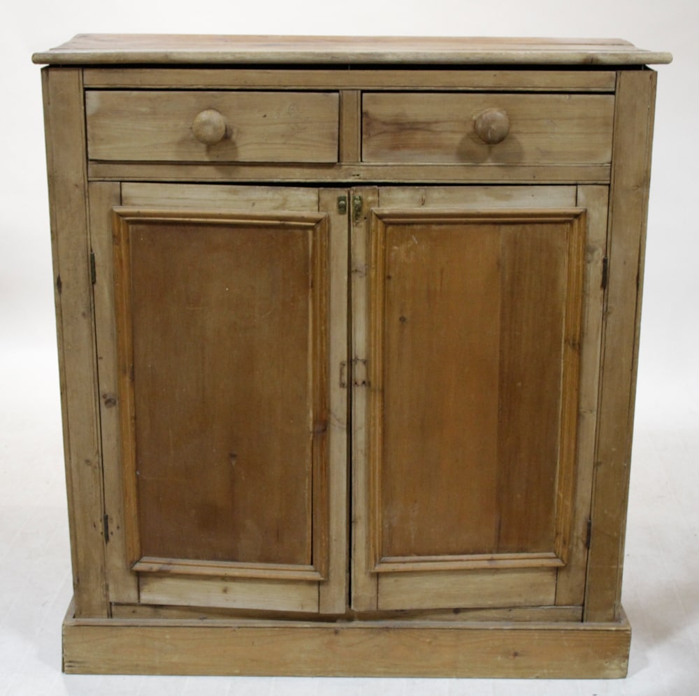 Country Pine Cabinet (1 of 1)
