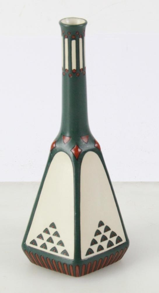 Rare Mettlach Deco Vase (1 of 8)
