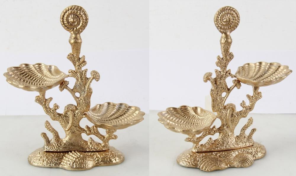Pair of Gold-painted Metal Stepped Stands (1 of 11)