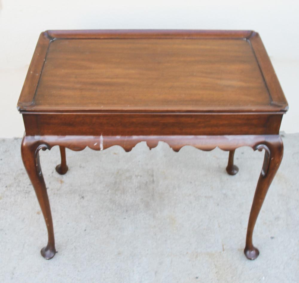 Queen Anne Style Mahogany Tea Table (1 of 11)