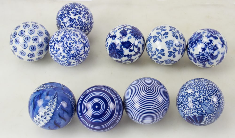 Collection of Decorative Scottish-style Carpet Balls: Collection of decorative Scottish-style carpet balls, (10) total. Good condition. Provenance: Estate of Dalia Zikas of Melrose, Massachusetts.