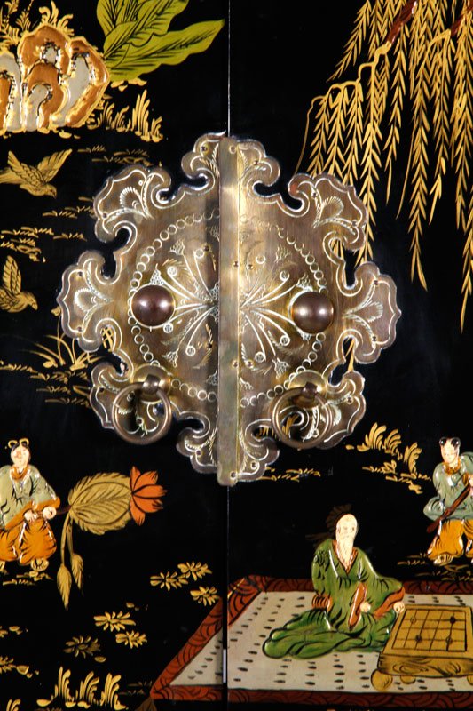 Chinoiserie Decorated Cabinet - 2