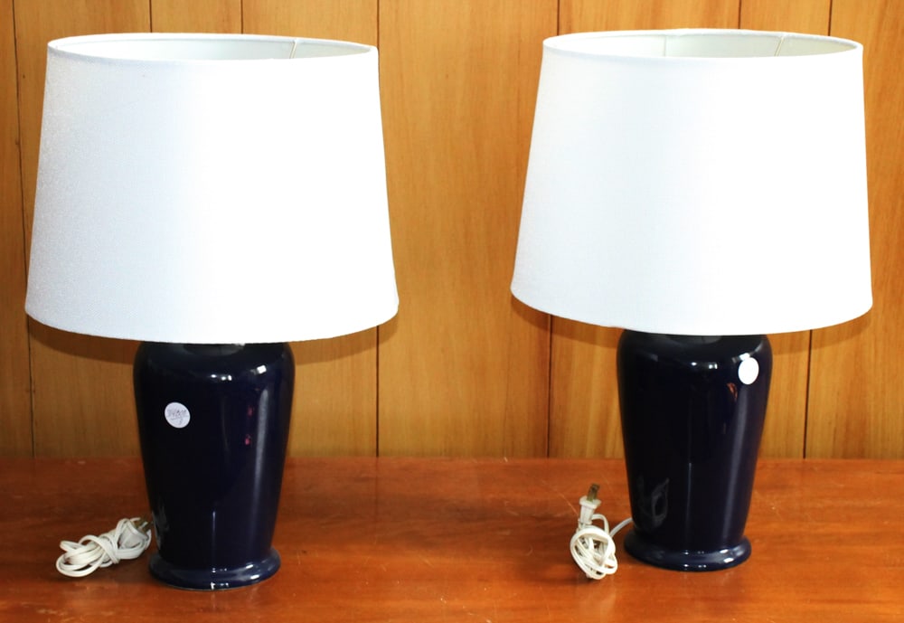 End Table and Two Lamps - 7