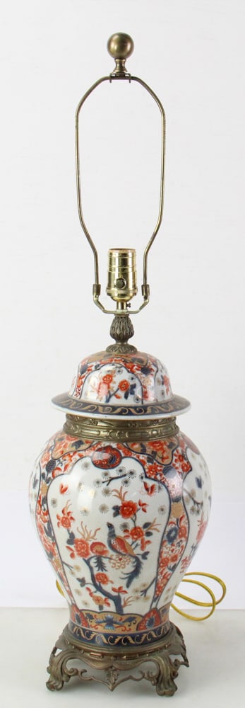 Chinese Nanking Porcelain Vase Lamp (1 of 11)