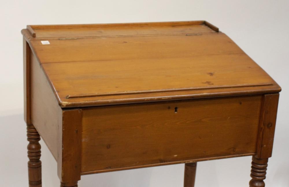 Early 19thC Schoolmaster's Desk - 4