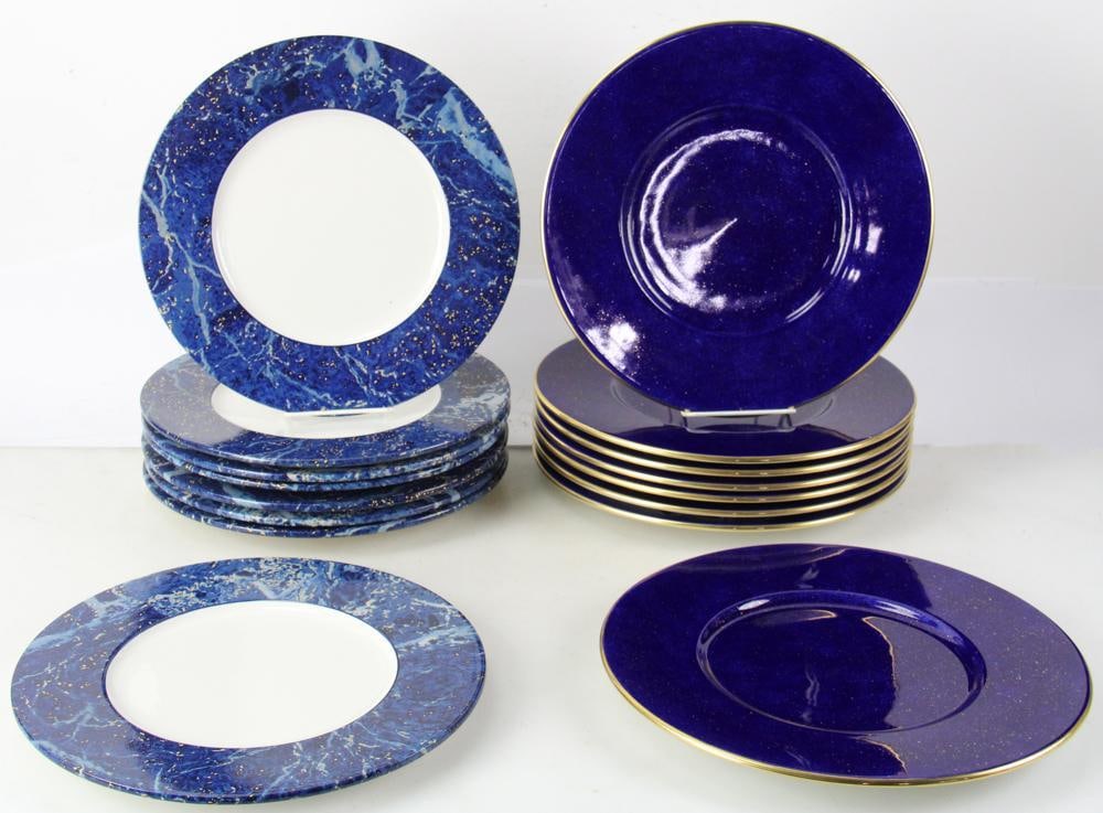 Thomas Goode Chargers, Italian Porcelain Chargers: Two sets of dinner plates/chargers, to include: (8) Thomas Goode plates, 13"; (8) Italian porcelain plates, 12 1/2". Provenance: Palm Beach, Florida estate. PLEASE NOTE: This lot is not from the Secon