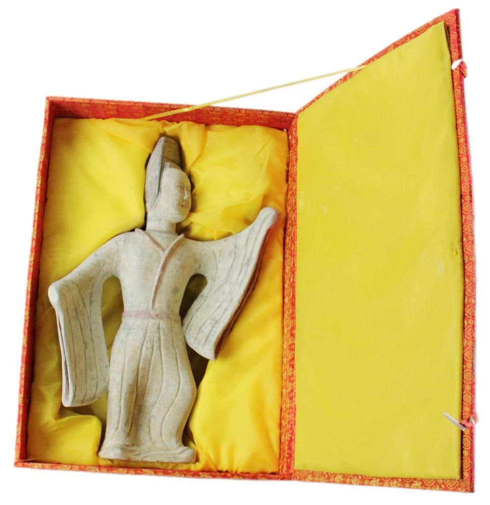 Chinese Tang Dynasty Style Standing Figure: Chinese Tang Dynasty style standing figure, 58.5 cm, 23" x 15 1/2". Provenance: Private collector from Rotterdam / Weston, Massachusetts. PLEASE NOTE: On KaminskiLIVE, lots valued at over $3,000 are d