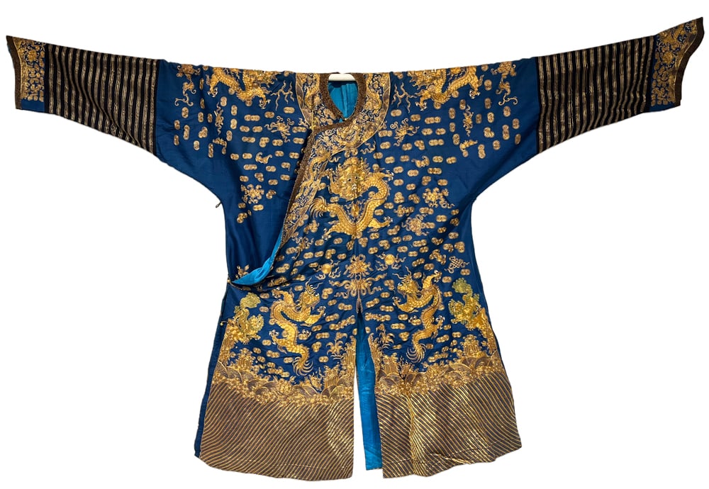 Chinese Qing Dynasty Gold Thread Embroidered Robe (1 of 17)