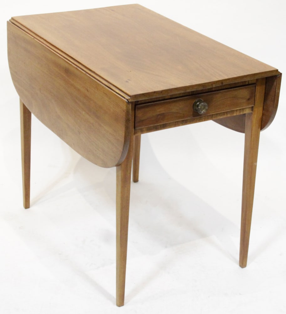 Small Pembroke Table (1 of 8)