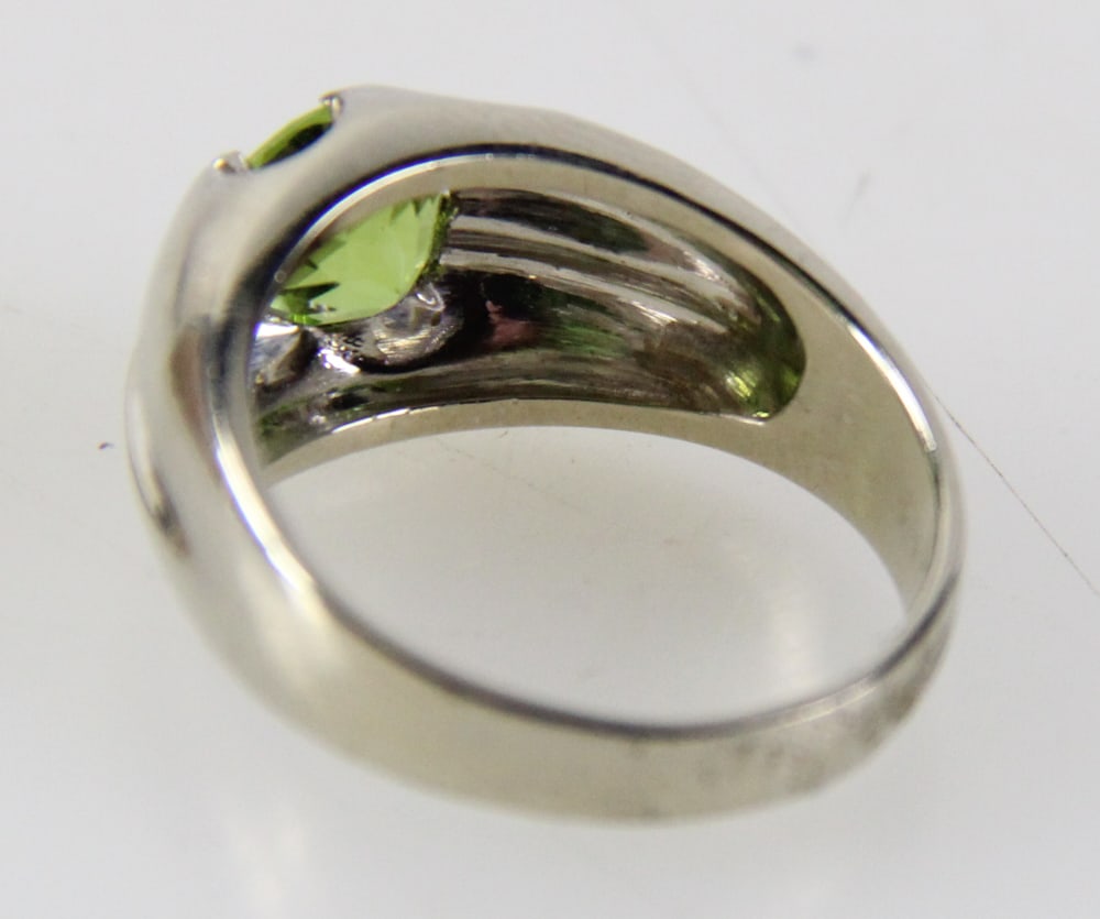 14k Gold Peridot Ring - 4