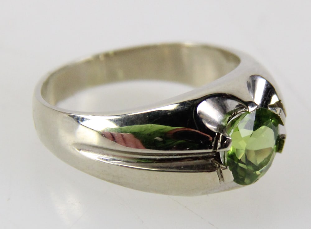 14k Gold Peridot Ring - 6