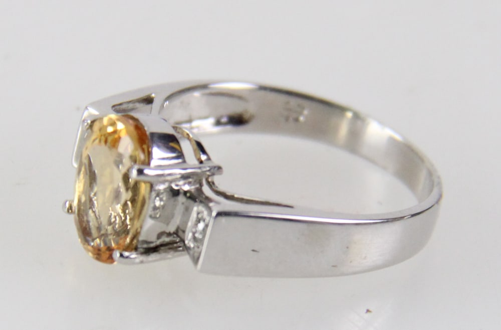 14k Gold Oval Topaz Ring - 2