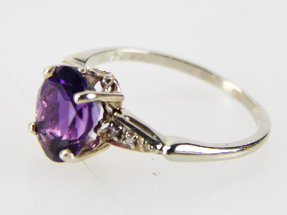 14k Gold Oval Amethyst Ring - 2