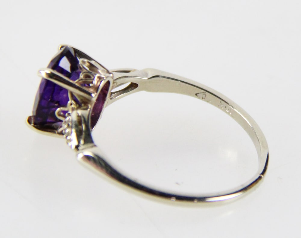 14k Gold Oval Amethyst Ring - 3
