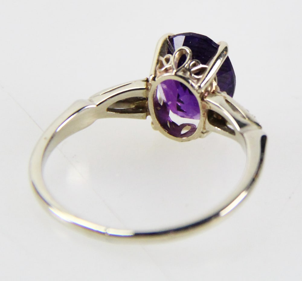 14k Gold Oval Amethyst Ring - 4