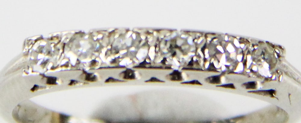 14k Gold Diamond Ring - 3