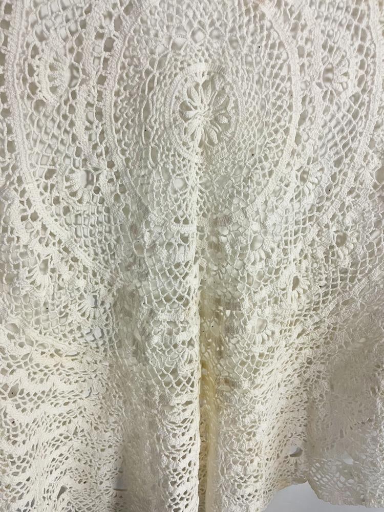 Crocheted Tablecloth - 6