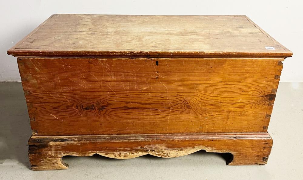 19thC Yellow Pine Blanket/Dowry Chest, Dovetailed (1 of 7)