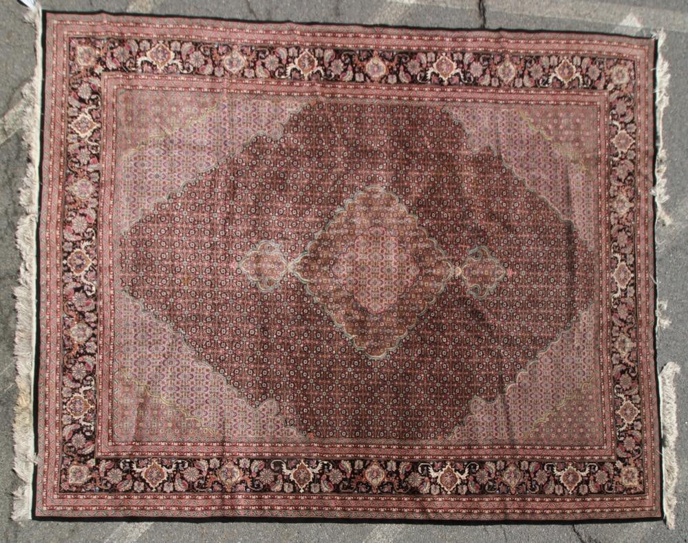 Fine Sino Tabriz Rug: Fine Sino Tabriz rug, 12' 6" x 8' 6". Provenance: Palm Beach, Florida estate.