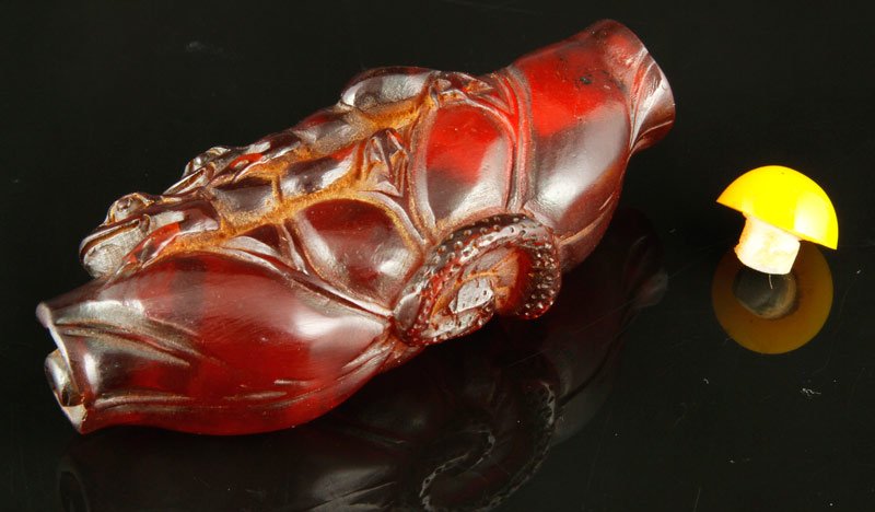 Chinese Amber Snuff Bottle - 4