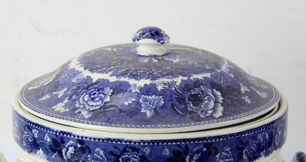 Possibly Attributed to Copeland Spode, 19thC Covered Pot - 3